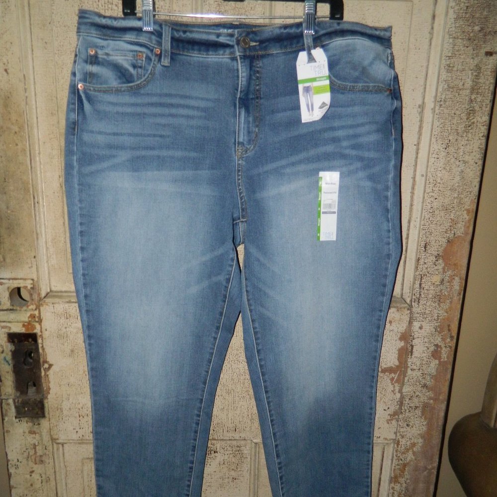Time & Tru Straight Relaxed Fit Jeans Size 20 (W-11)
